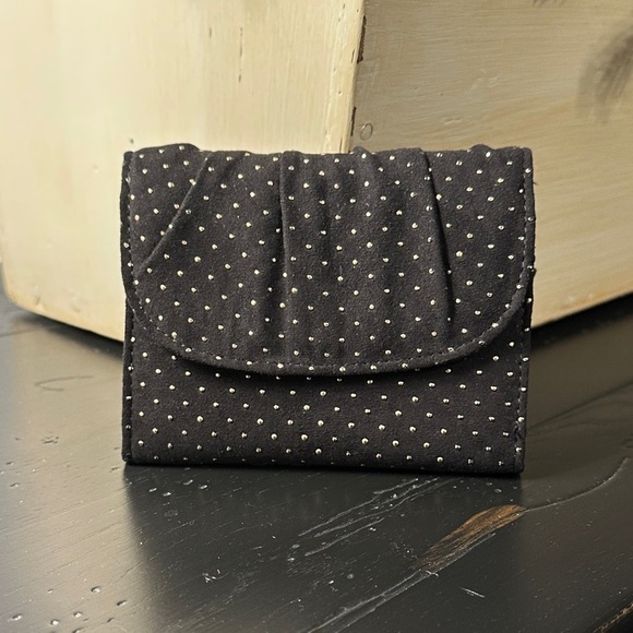 APT.9, NWT, WOMENS, BLACK BILLFOLD WITH GOLD BEADING. - Picture 1 of 5
